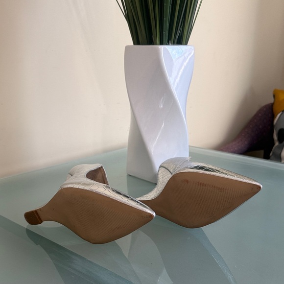 Steve Madden Silver Heels Croc-Embossed Wedge Heels size 8 - Picture 5 of 8